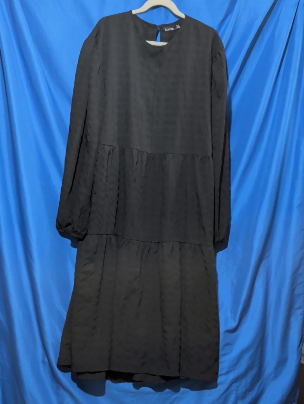 Boohoo Size 20 Black Long Sleeve Tiered Maxi Dress